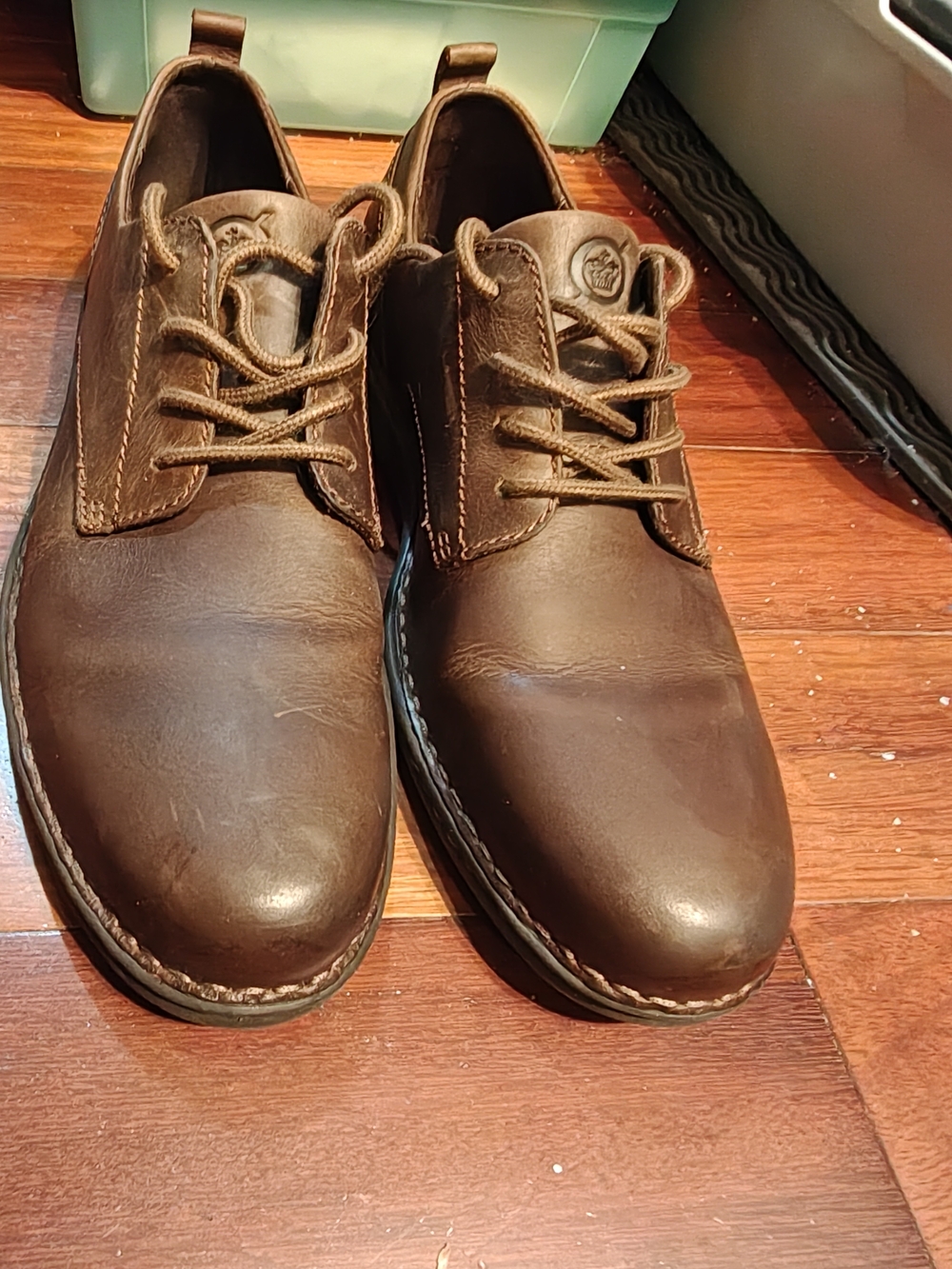 Born Men's Brown Leather Chukka Boots